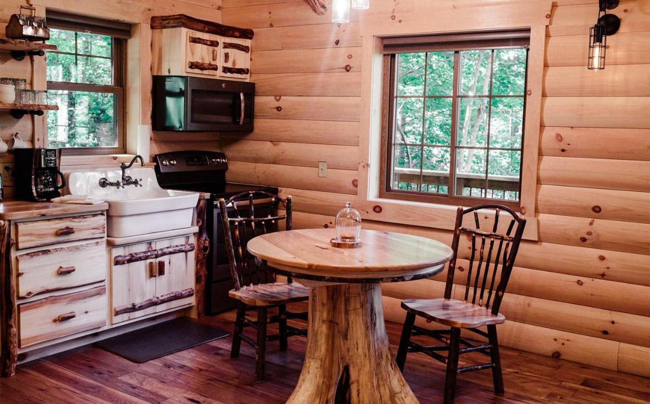 Cricket Hill Treehouse By Amish Country Lodging มิลเลอร์สเบิร์ก ภายนอก รูปภาพ